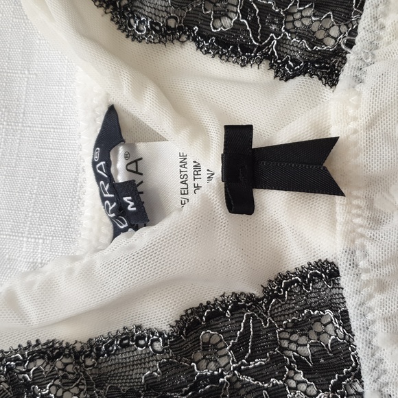 Serra sheer cream chemise Size M - Picture 2 of 10